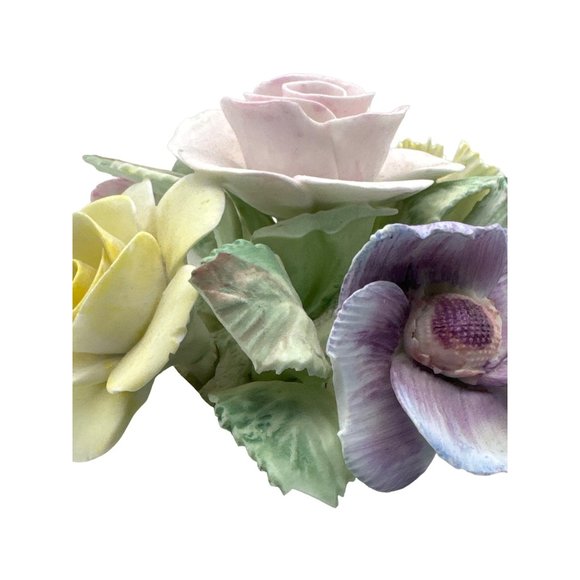 Vintage Bone China Florals in Vase Staffordshire England - Picture 6 of 7